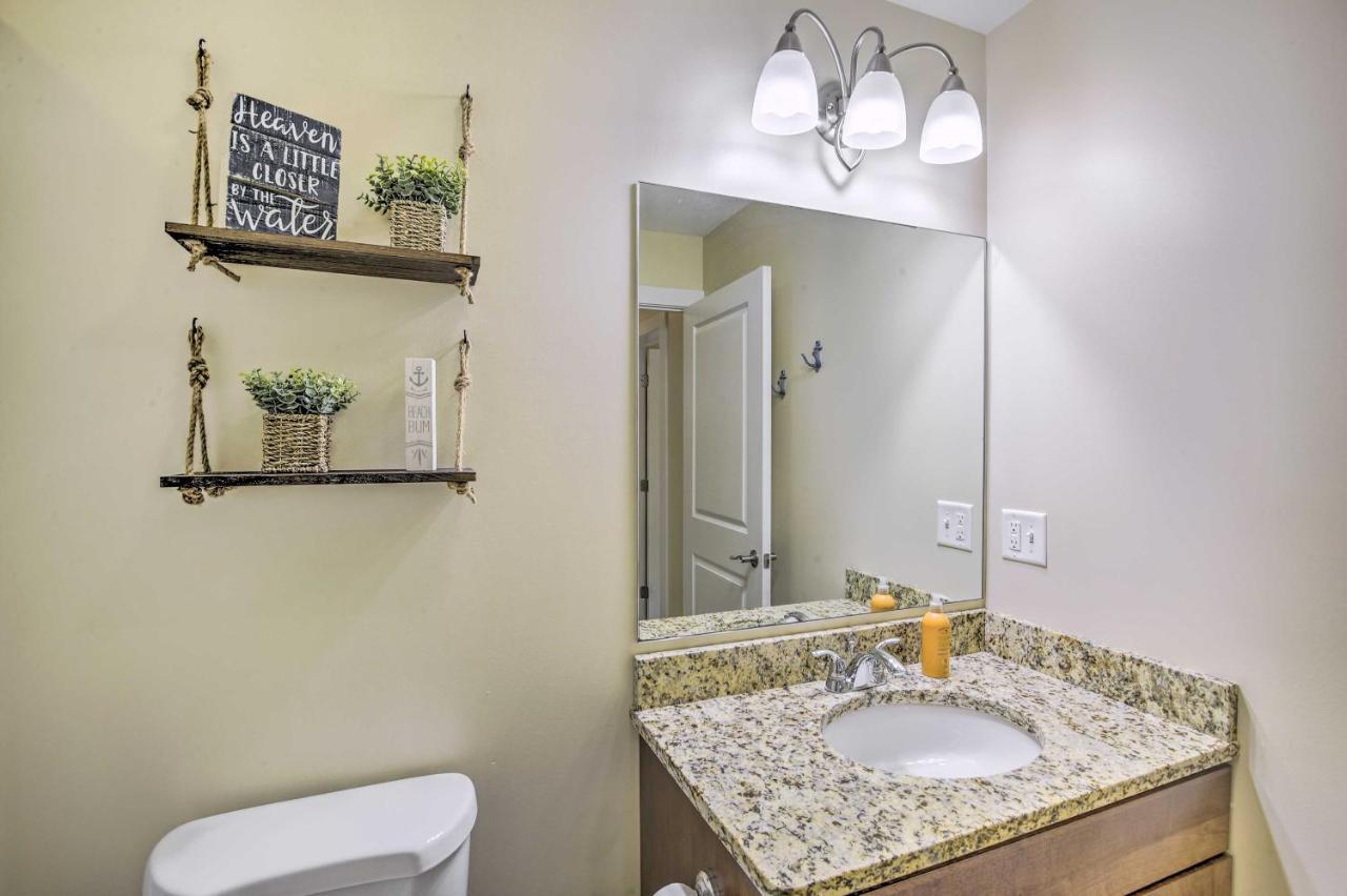 Grand Haven Condo With Patio Less Than 1 Mi To Downtown Esterno foto