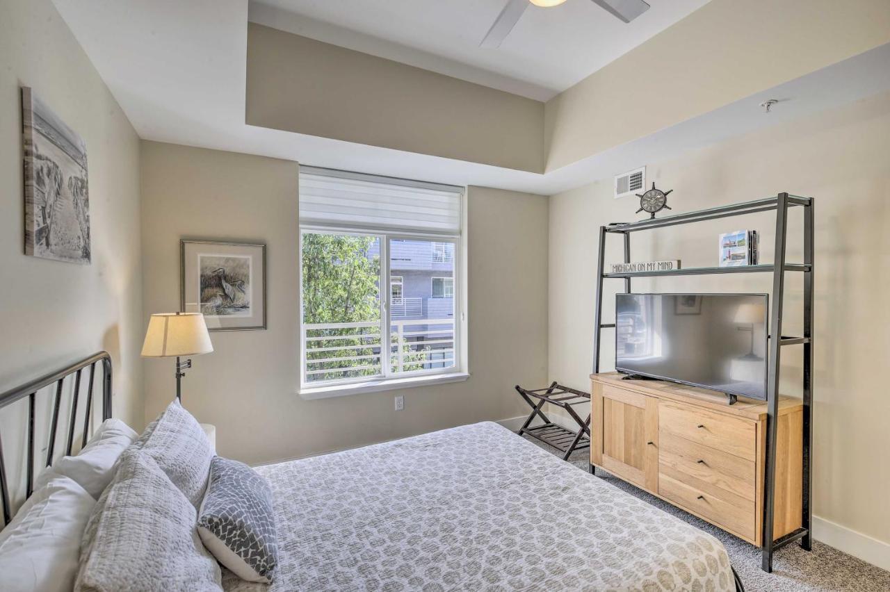 Grand Haven Condo With Patio Less Than 1 Mi To Downtown Esterno foto